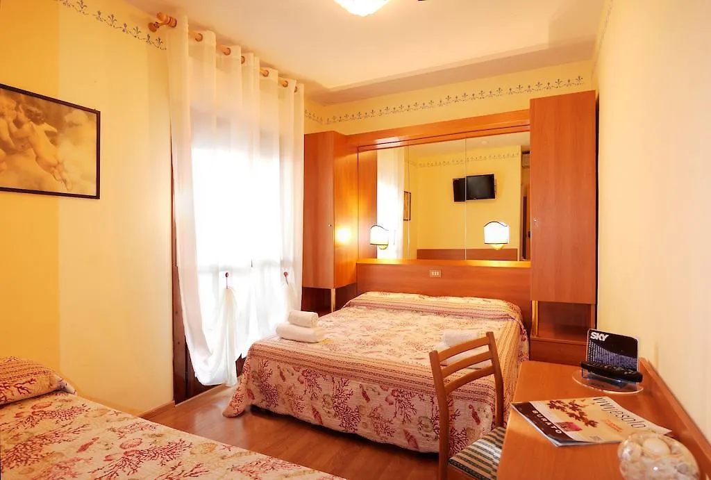 Hotel Germania Lido di Jesolo 3*,