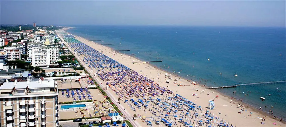 Hotel Germania Lido di Jesolo 3*,